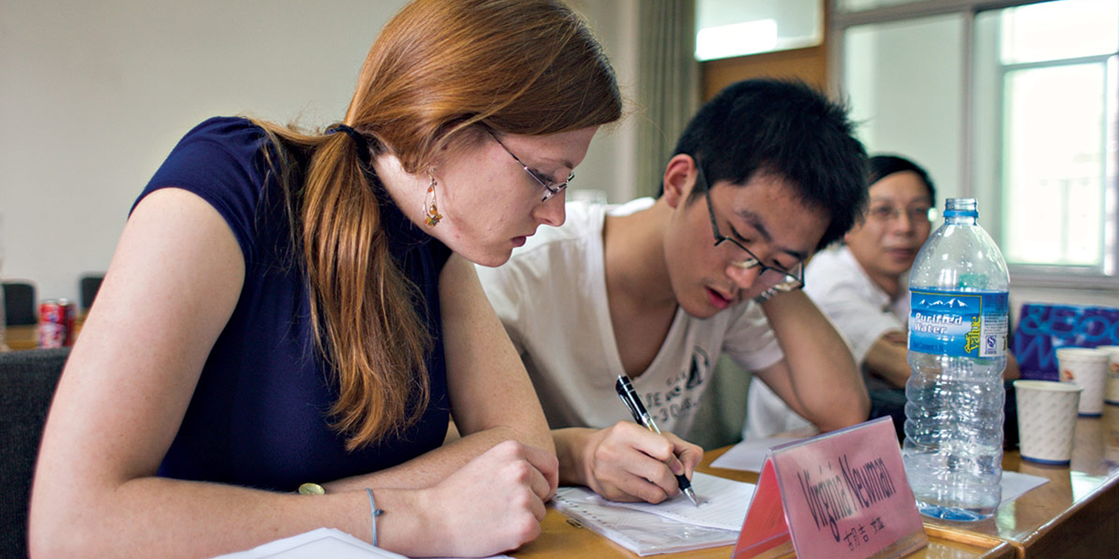 a foreign student taking a one-one-one Chinese tutoring in China
